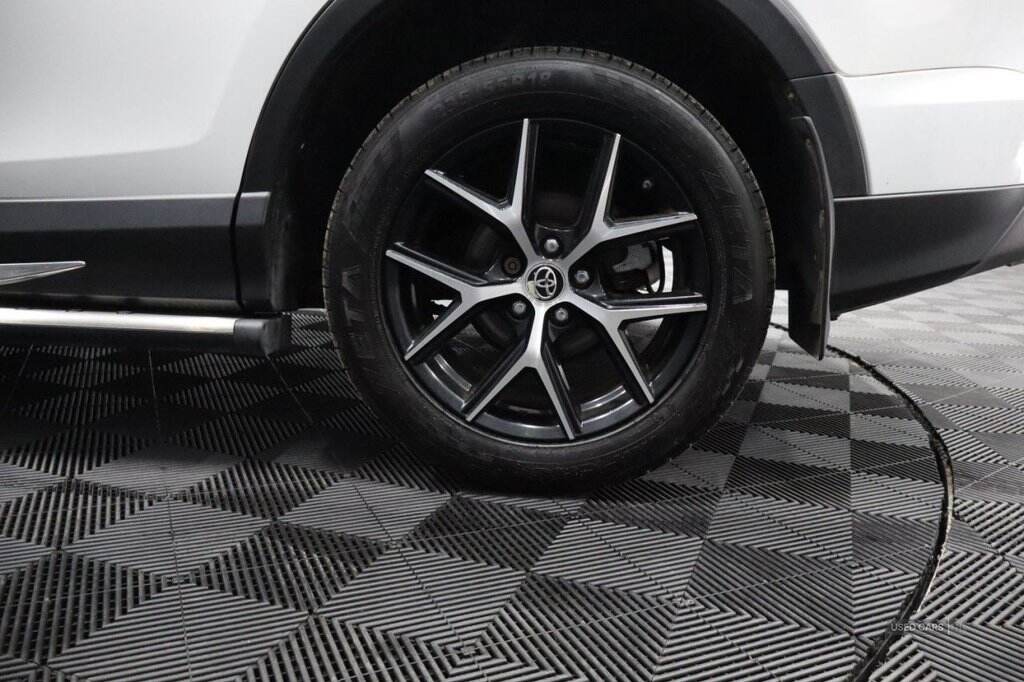 May 2016 Toyota RAV4 2.0 D-4D Icon 5dr 2WD