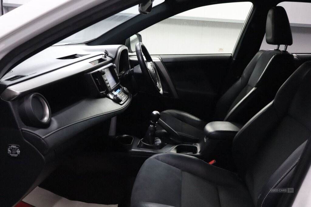 May 2016 Toyota RAV4 2.0 D-4D Icon 5dr 2WD