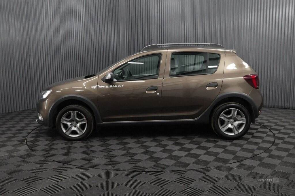 Mar 2021 Dacia Sandero Stepway 1.5 Blue dCi Essential 5dr