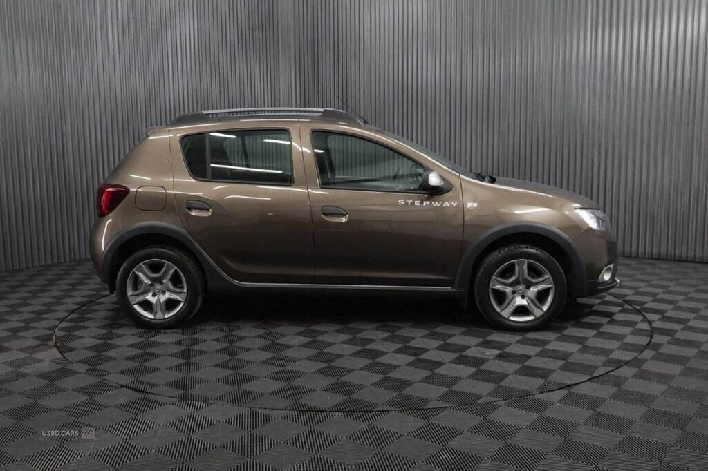 Mar 2021 Dacia Sandero Stepway 1.5 Blue dCi Essential 5dr