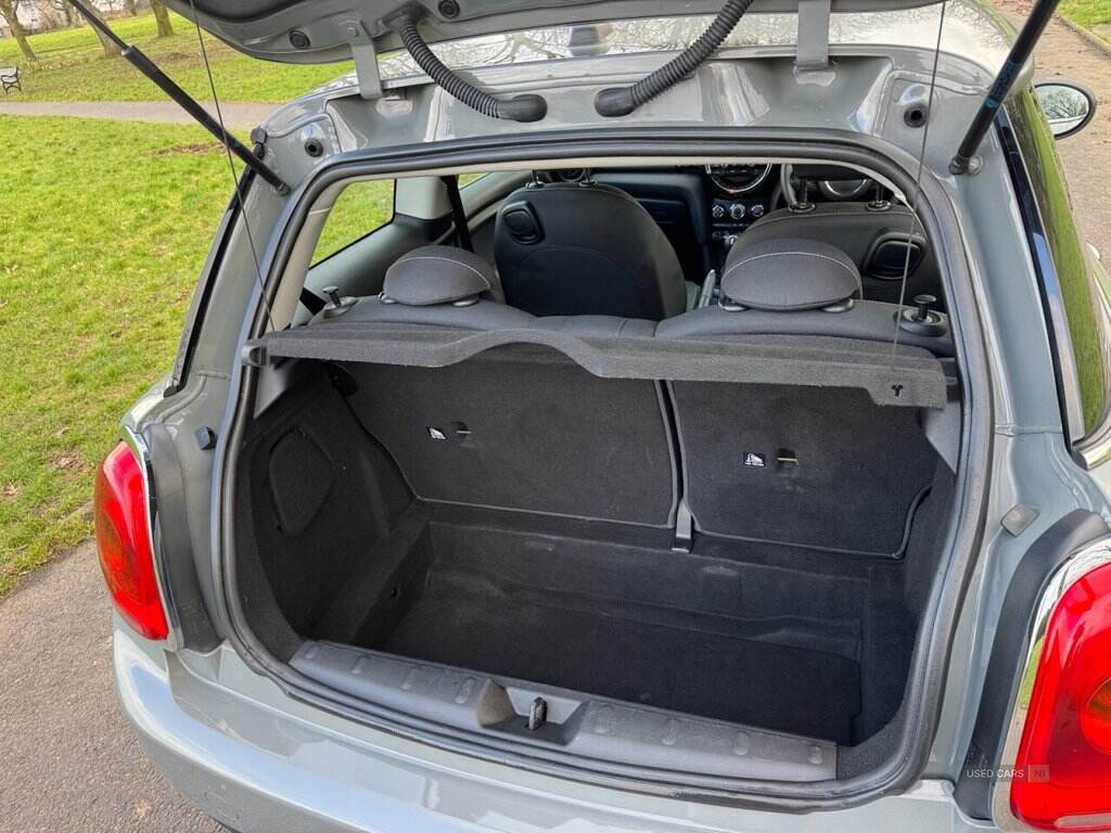 Apr 2018 MINI Hatch 1.5 One 3dr