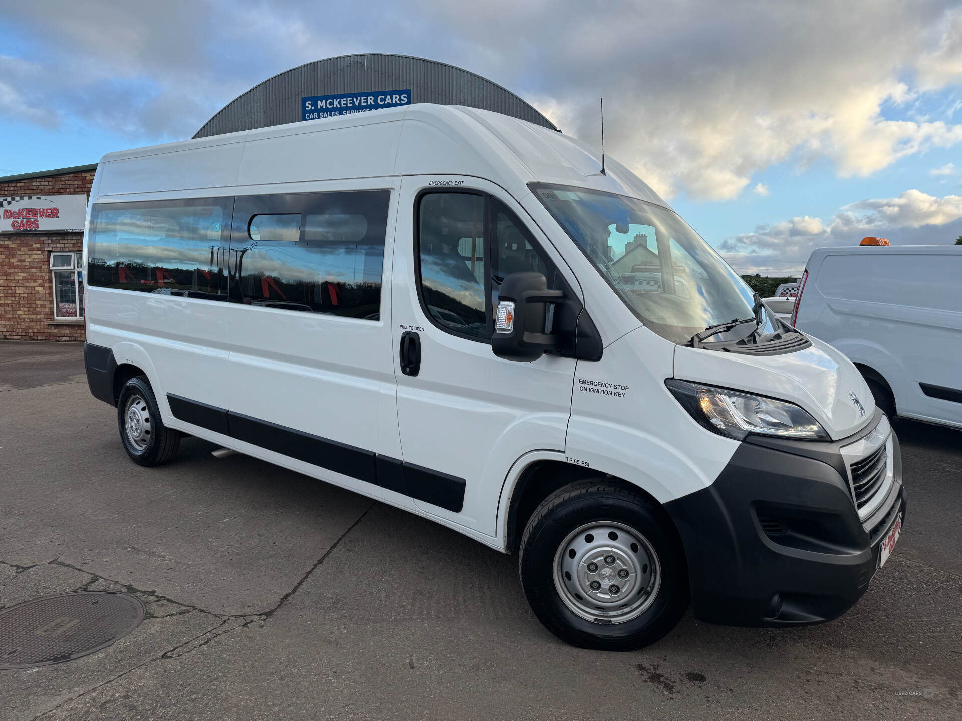 Dec 2019 Peugeot Boxer CANDRIVE FLEXI BLUE 2.2 HDI 17 SEATER MINIBUS