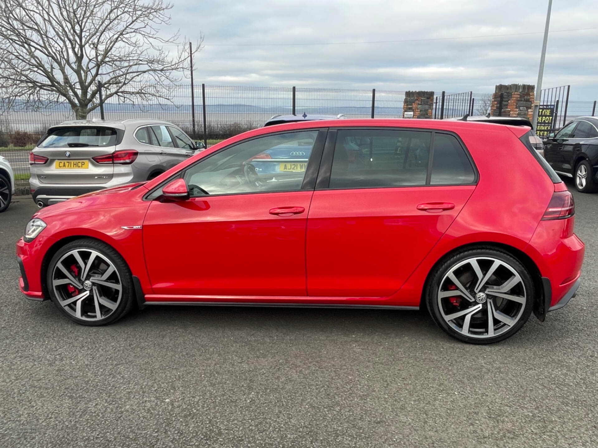 Volkswagen Golf HATCHBACK in Derry / Londonderry