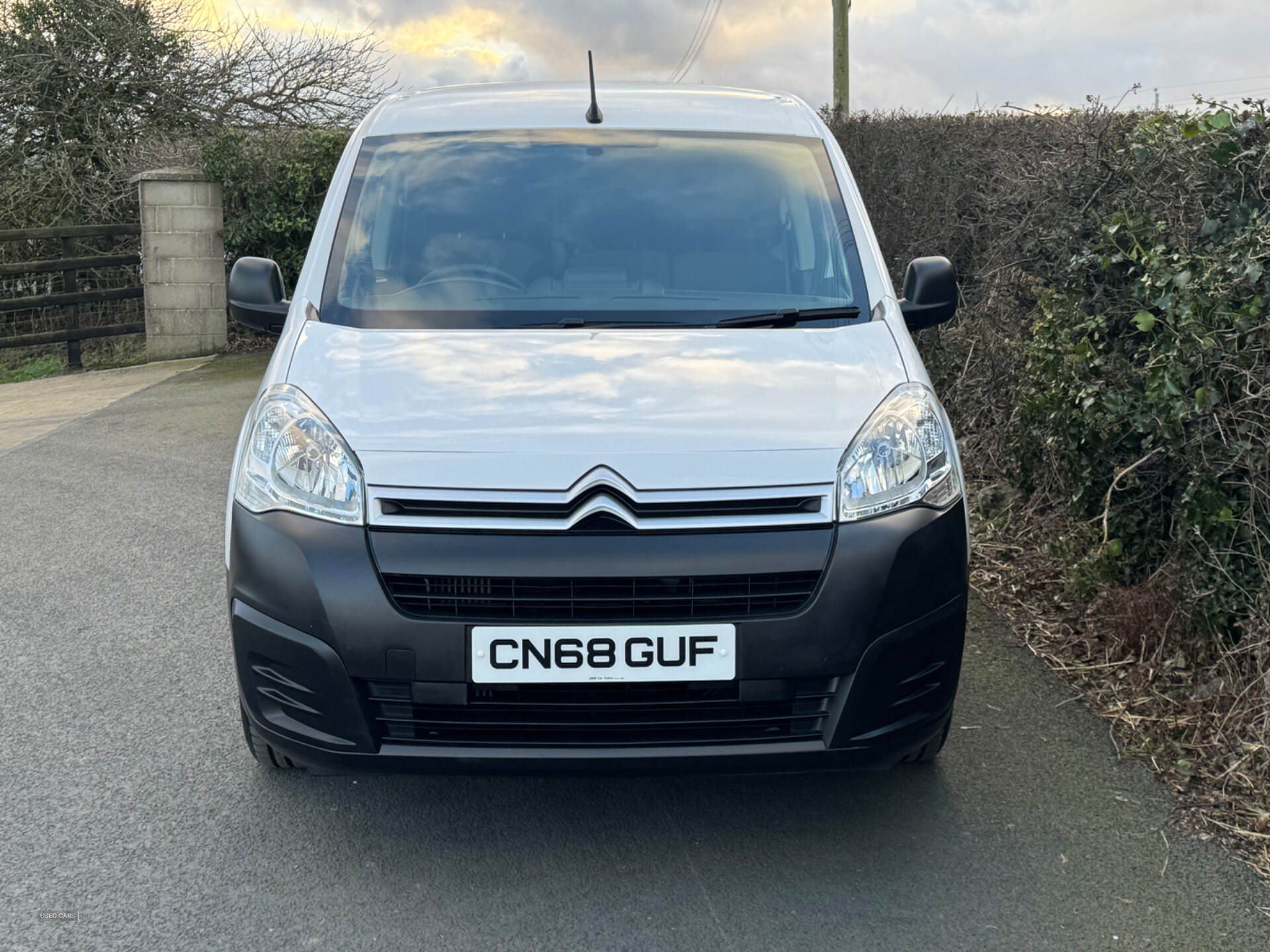 Citroen Berlingo L1 DIESEL in Down