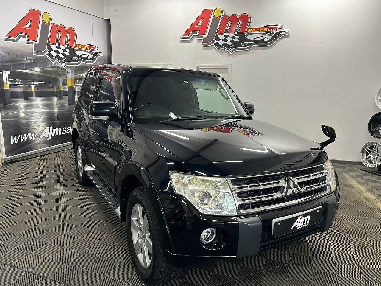 2024 Mitsubishi Pajero