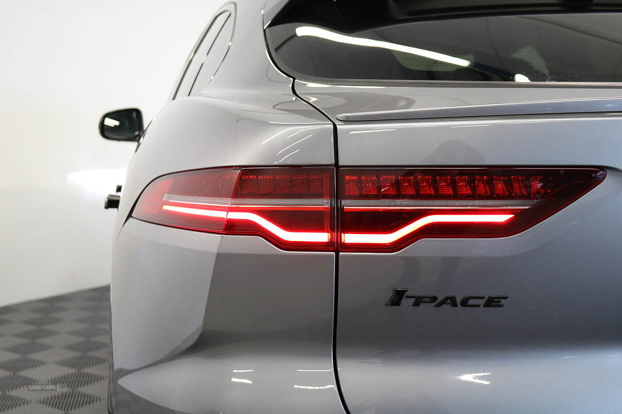 Jan 2022 Jaguar i-Pace 294kW EV400 Black 90kWh 5dr Auto [11kW Charger]