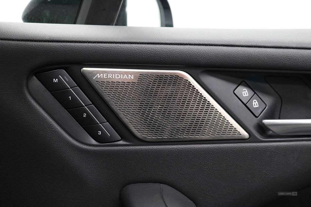 Jan 2022 Jaguar i-Pace 294kW EV400 Black 90kWh 5dr Auto [11kW Charger]