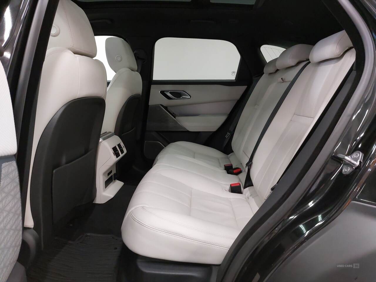 Sep 2021 Land Rover Range Rover Velar 2.0 D200 Edition 5dr Auto