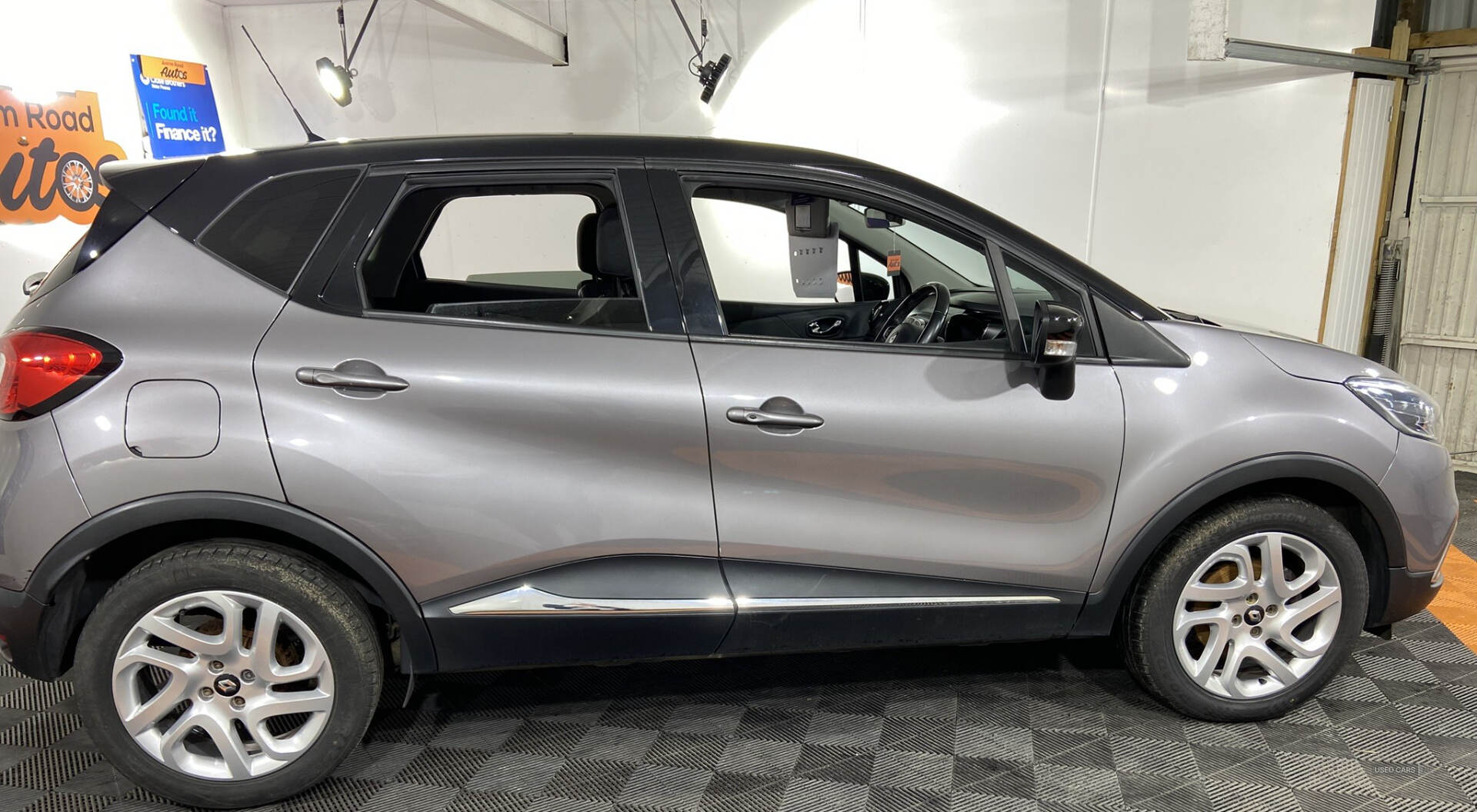 Renault Captur DIESEL HATCHBACK in Antrim