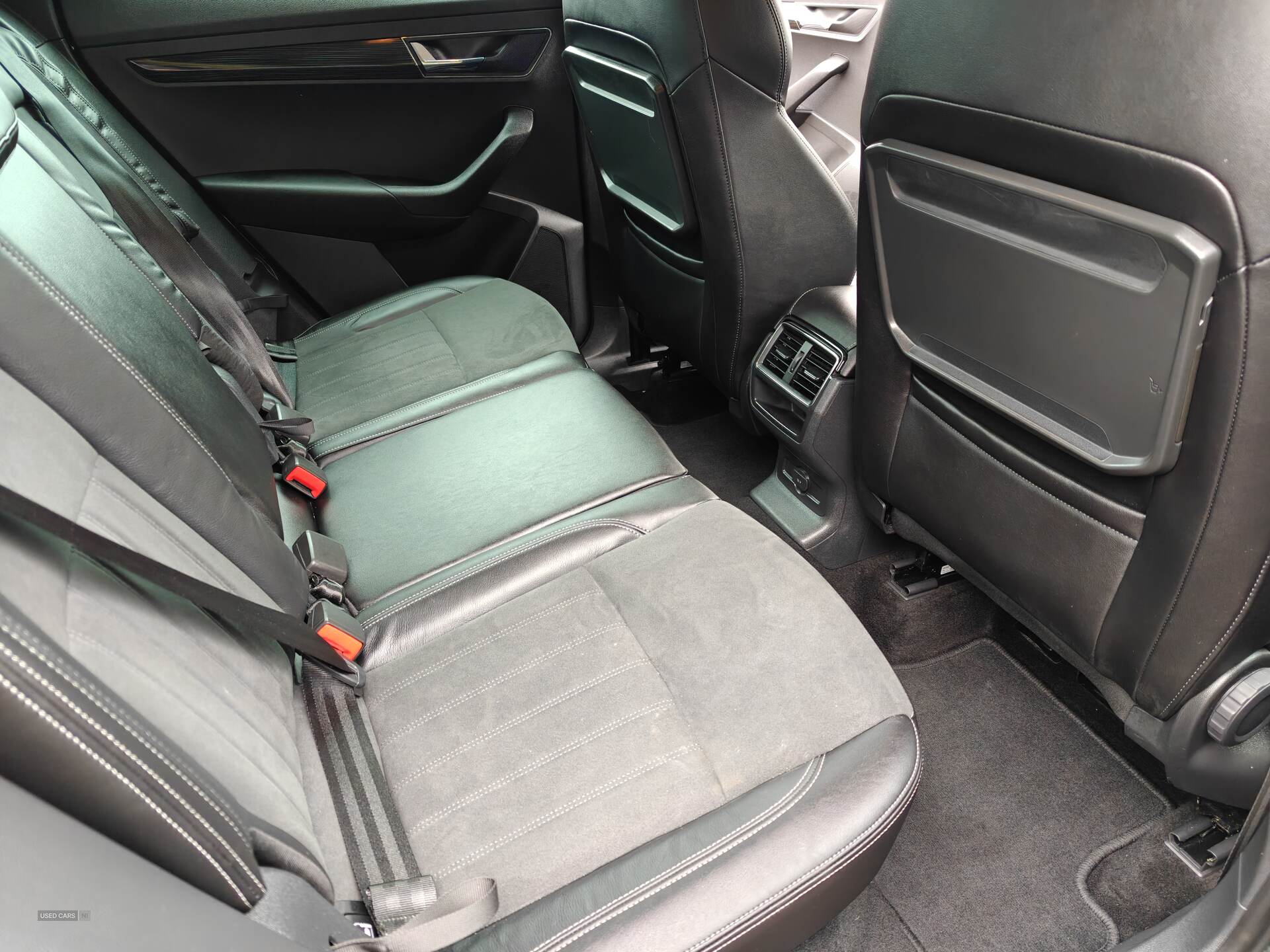 Dec 2018 Skoda Karoq 1.6 TDI SE L 5dr DSG