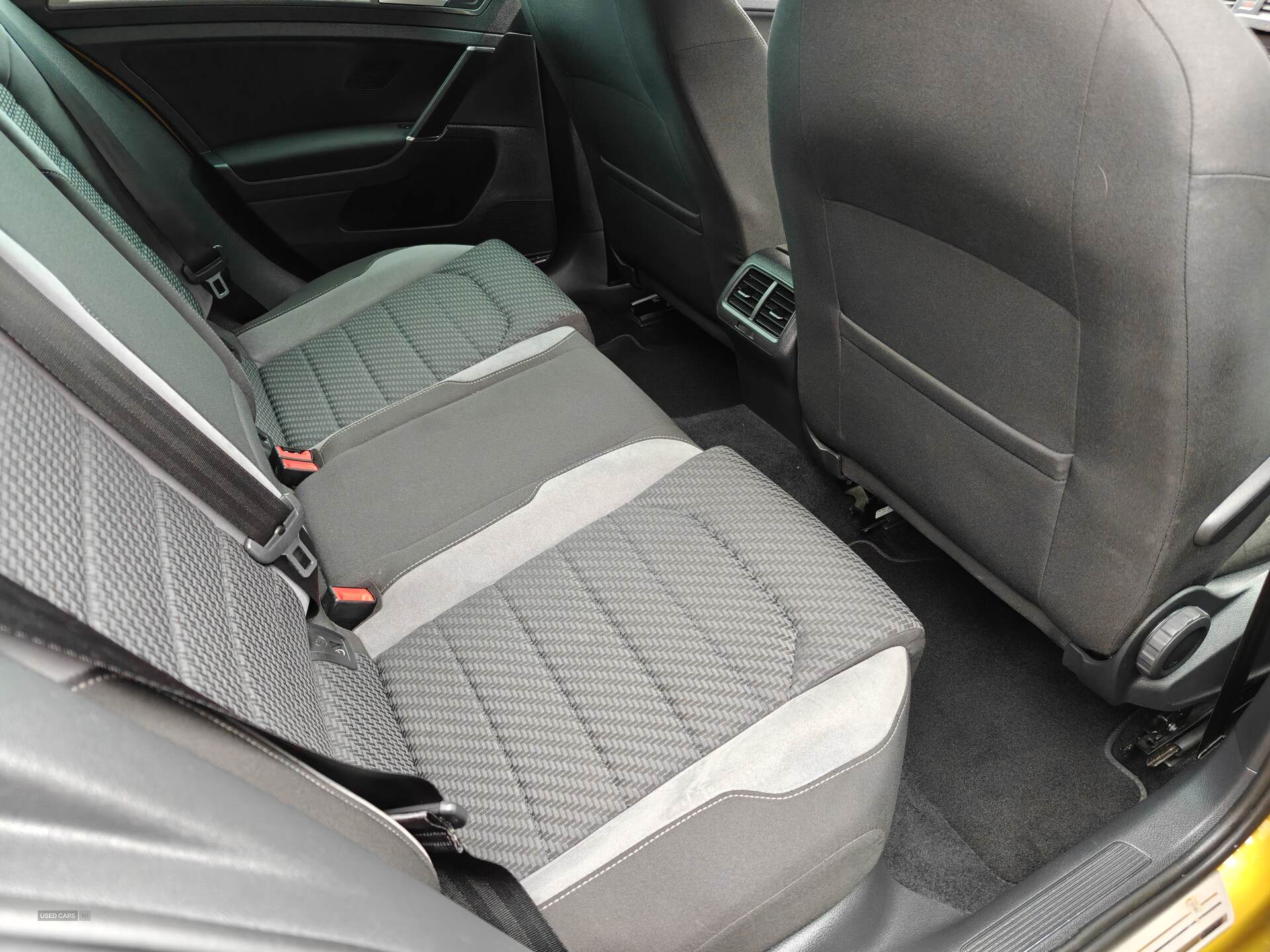 Jun 2018 Volkswagen Golf 2.0 TDI R-Line 5dr DSG