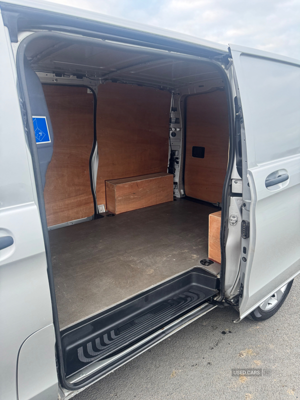 Mercedes Vito COMPACT DIESEL in Down