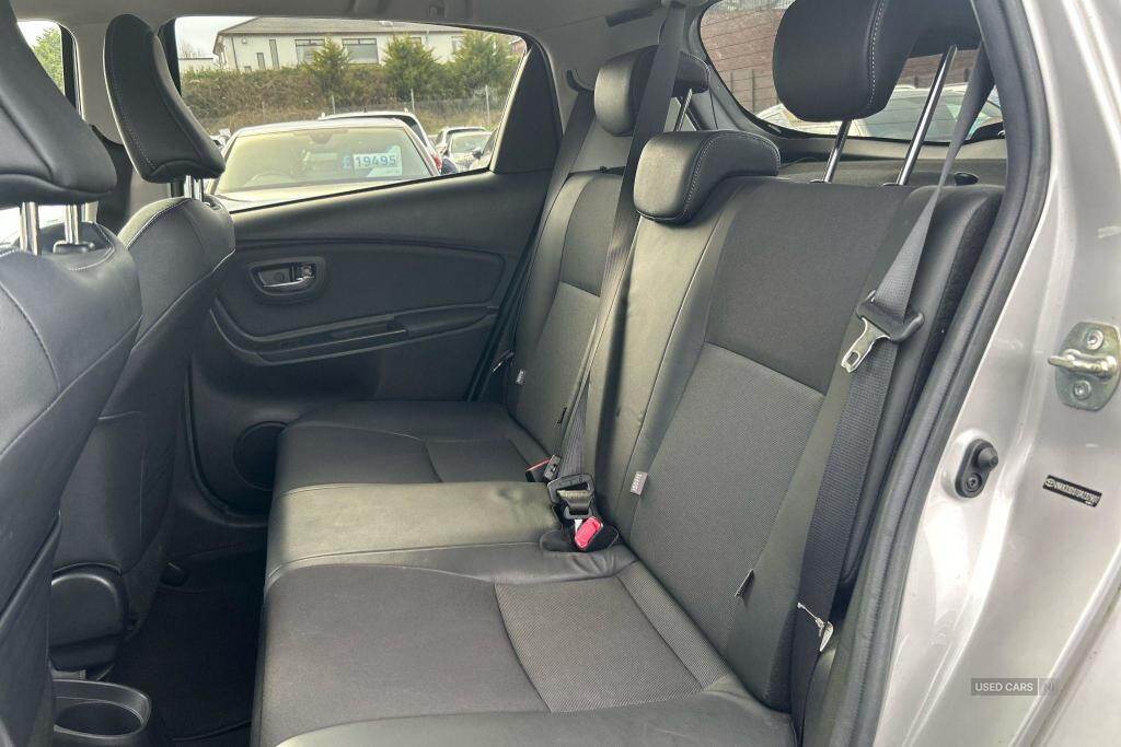 Mar 2016 Toyota Yaris 1.5 Hybrid Excel 5dr CVT