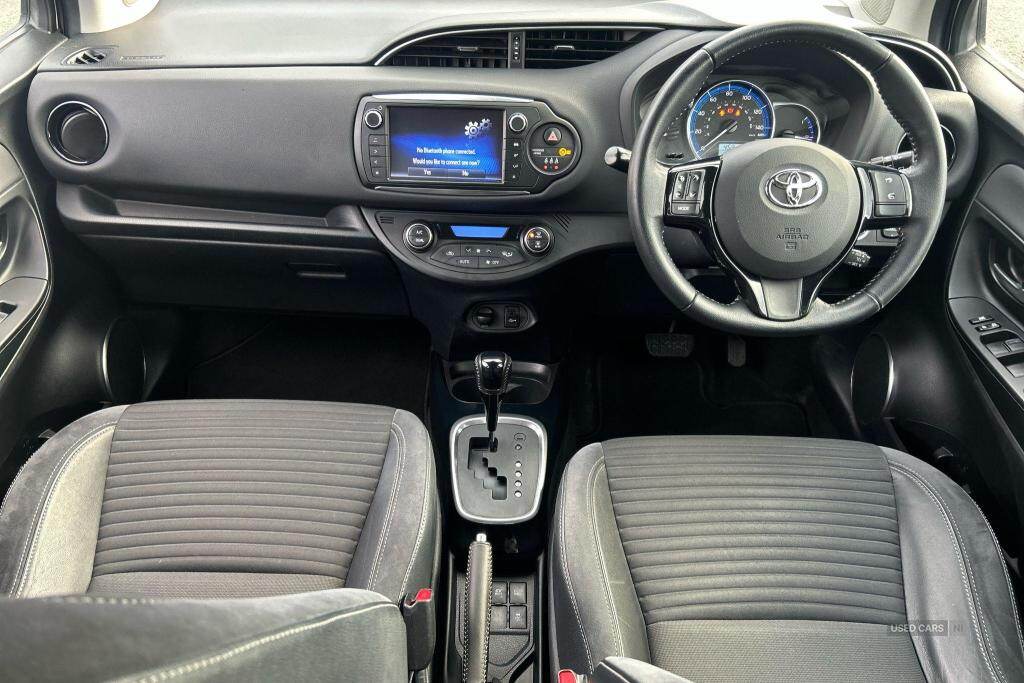 Mar 2016 Toyota Yaris 1.5 Hybrid Excel 5dr CVT