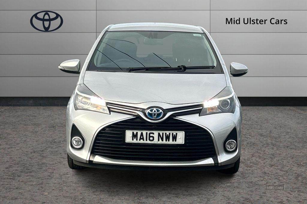 Mar 2016 Toyota Yaris 1.5 Hybrid Excel 5dr CVT