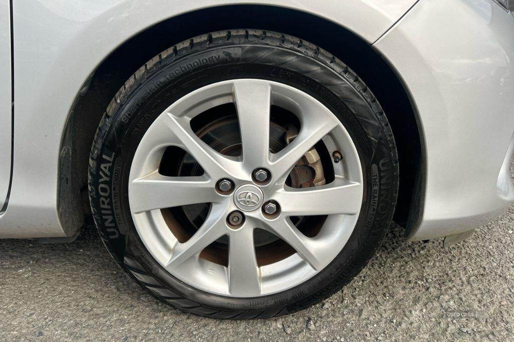 Mar 2016 Toyota Yaris 1.5 Hybrid Excel 5dr CVT