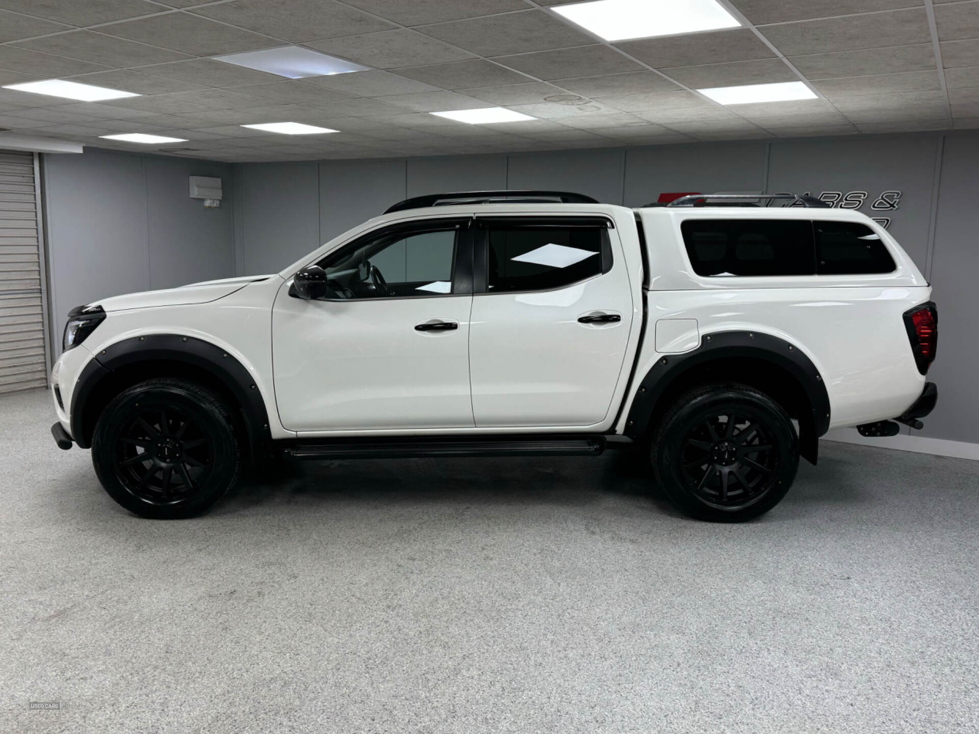 Nov 2021 Nissan Navara Double Cab Pick Up N-Guard 2.3dCi 190 TT 4WD Auto