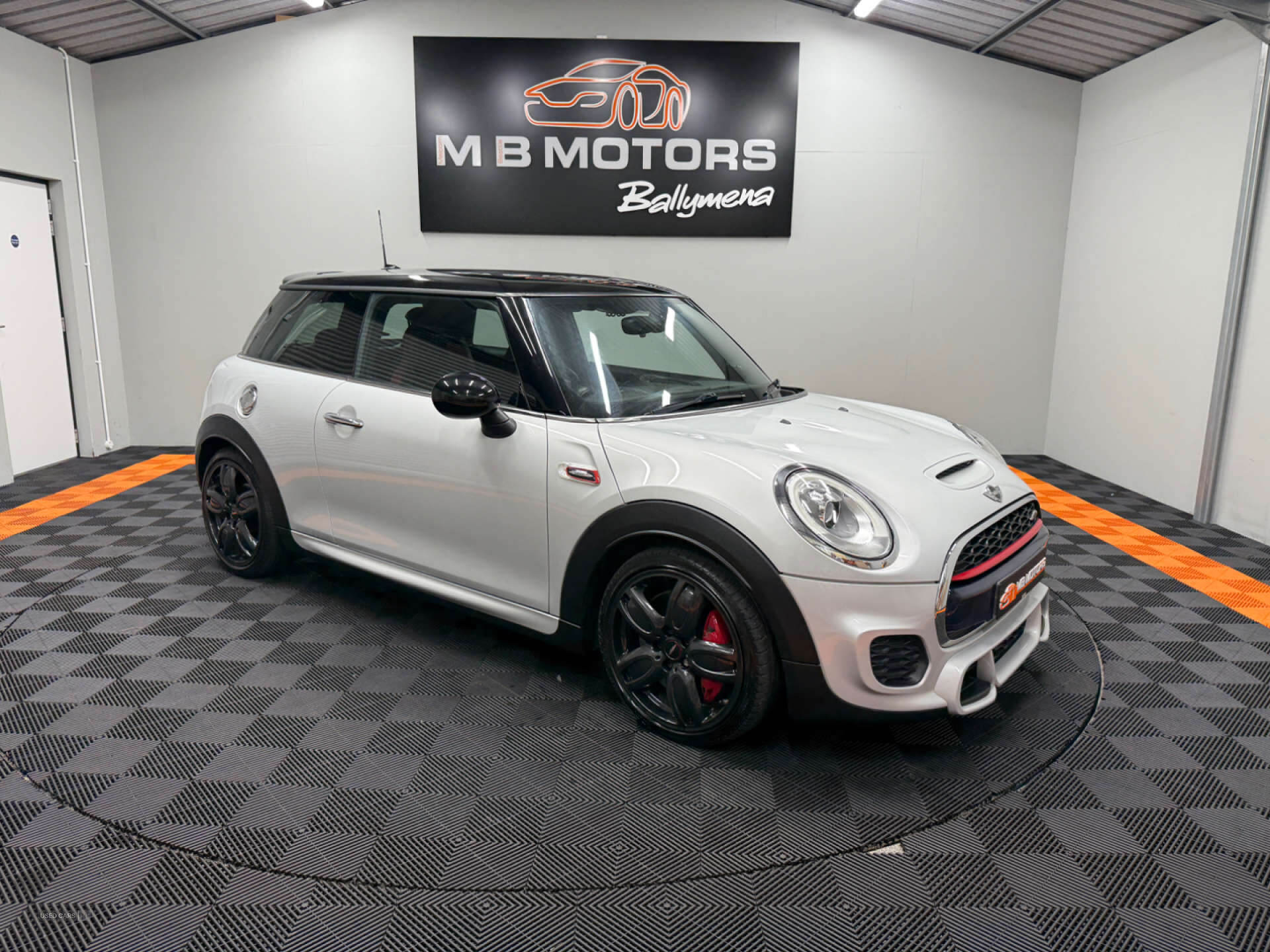 Oct 2015 MINI Hatch 2.0 John Cooper Works 3dr