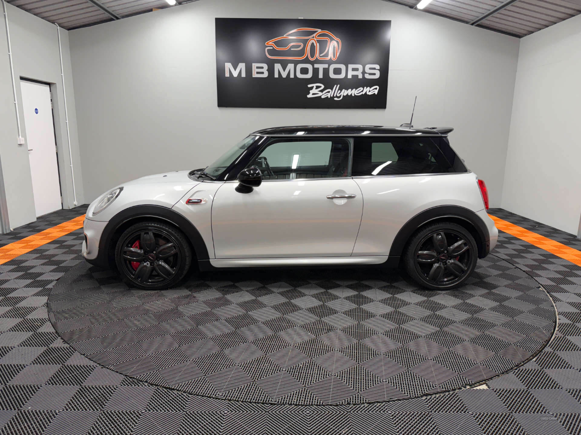 Oct 2015 MINI Hatch 2.0 John Cooper Works 3dr