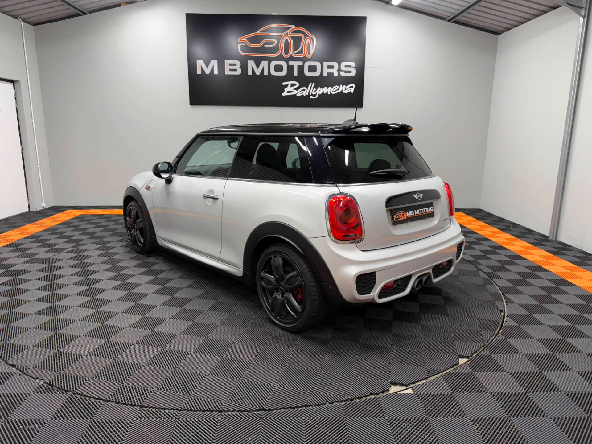Oct 2015 MINI Hatch 2.0 John Cooper Works 3dr