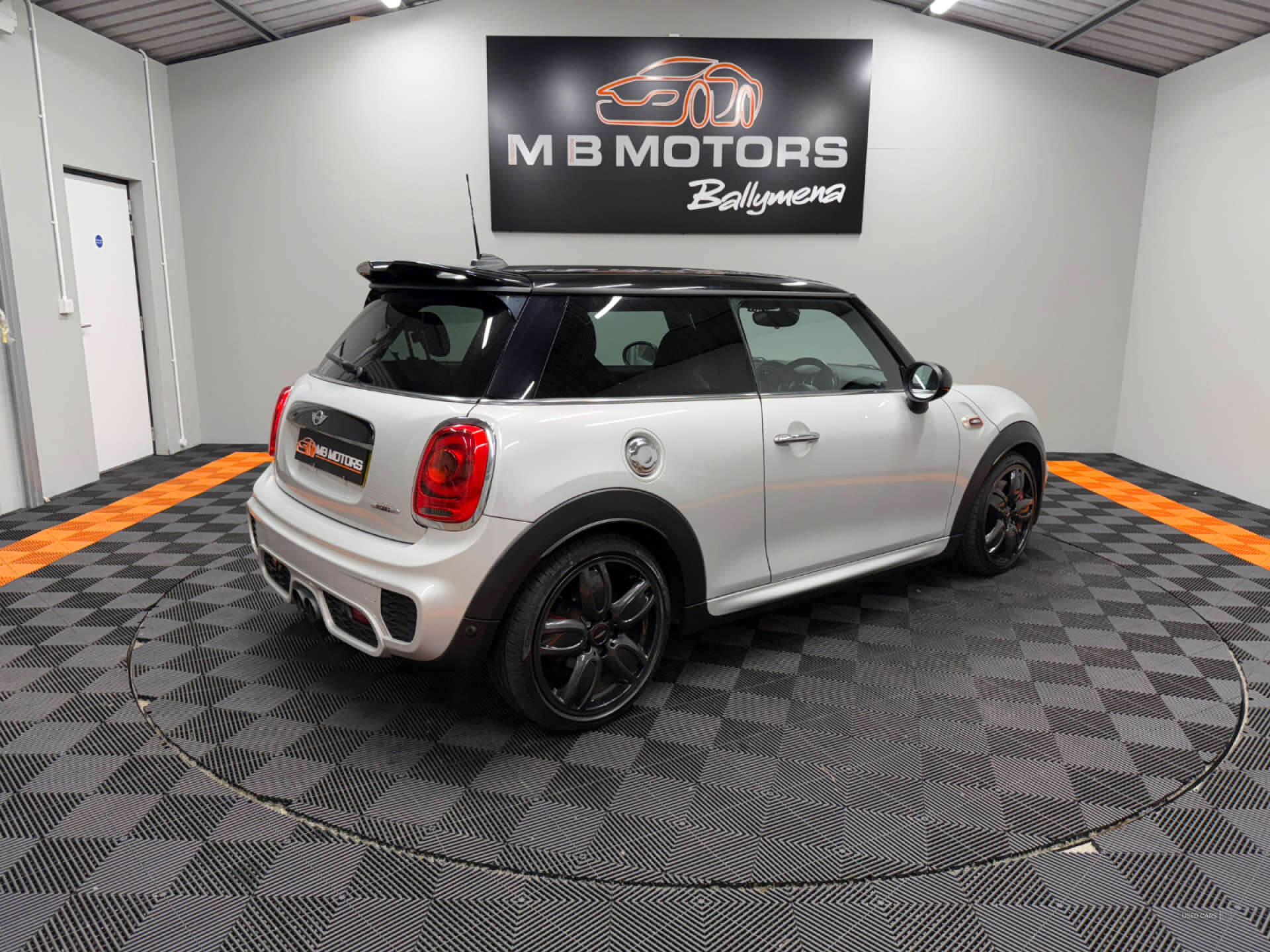 Oct 2015 MINI Hatch 2.0 John Cooper Works 3dr