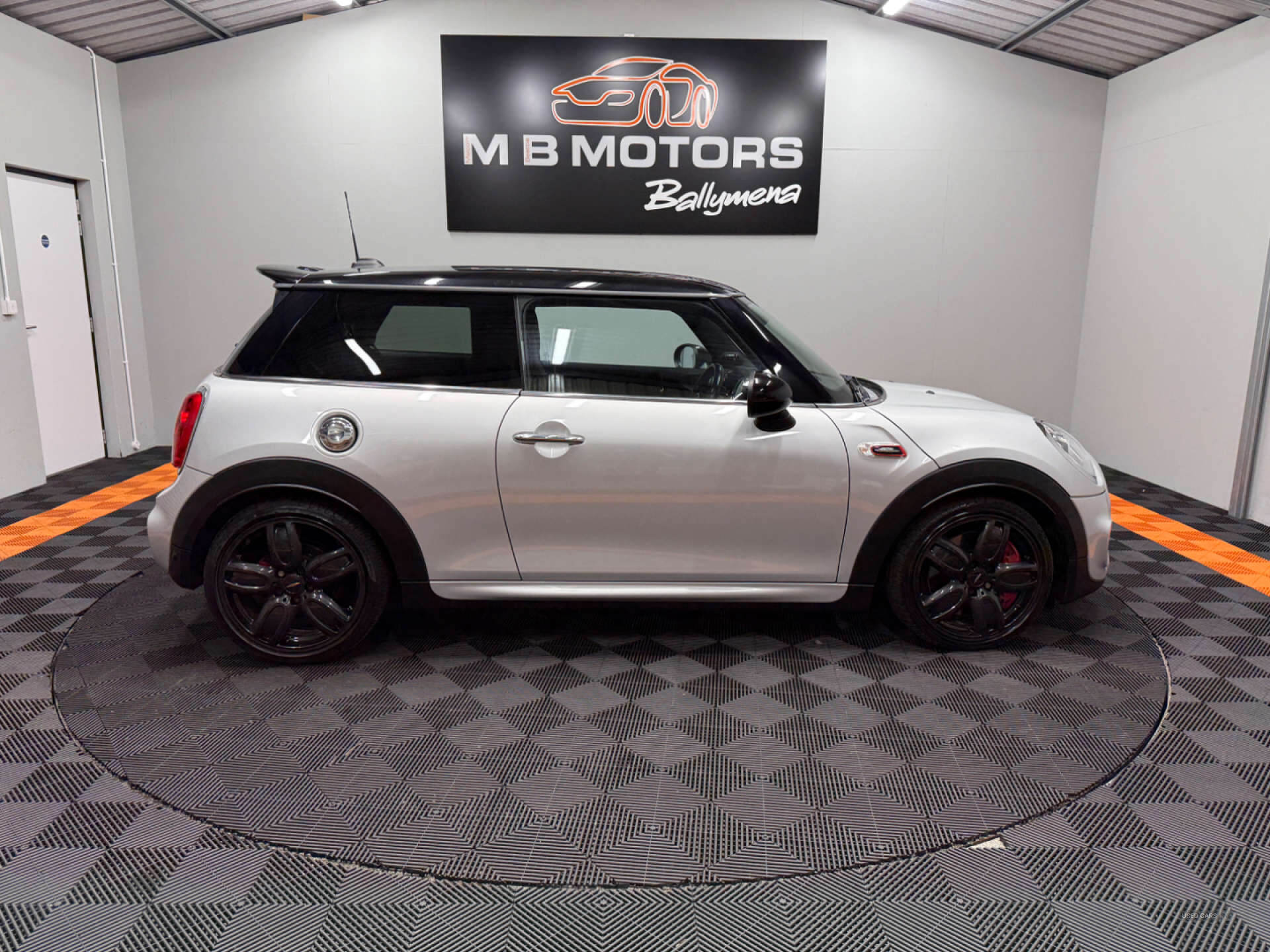 Oct 2015 MINI Hatch 2.0 John Cooper Works 3dr
