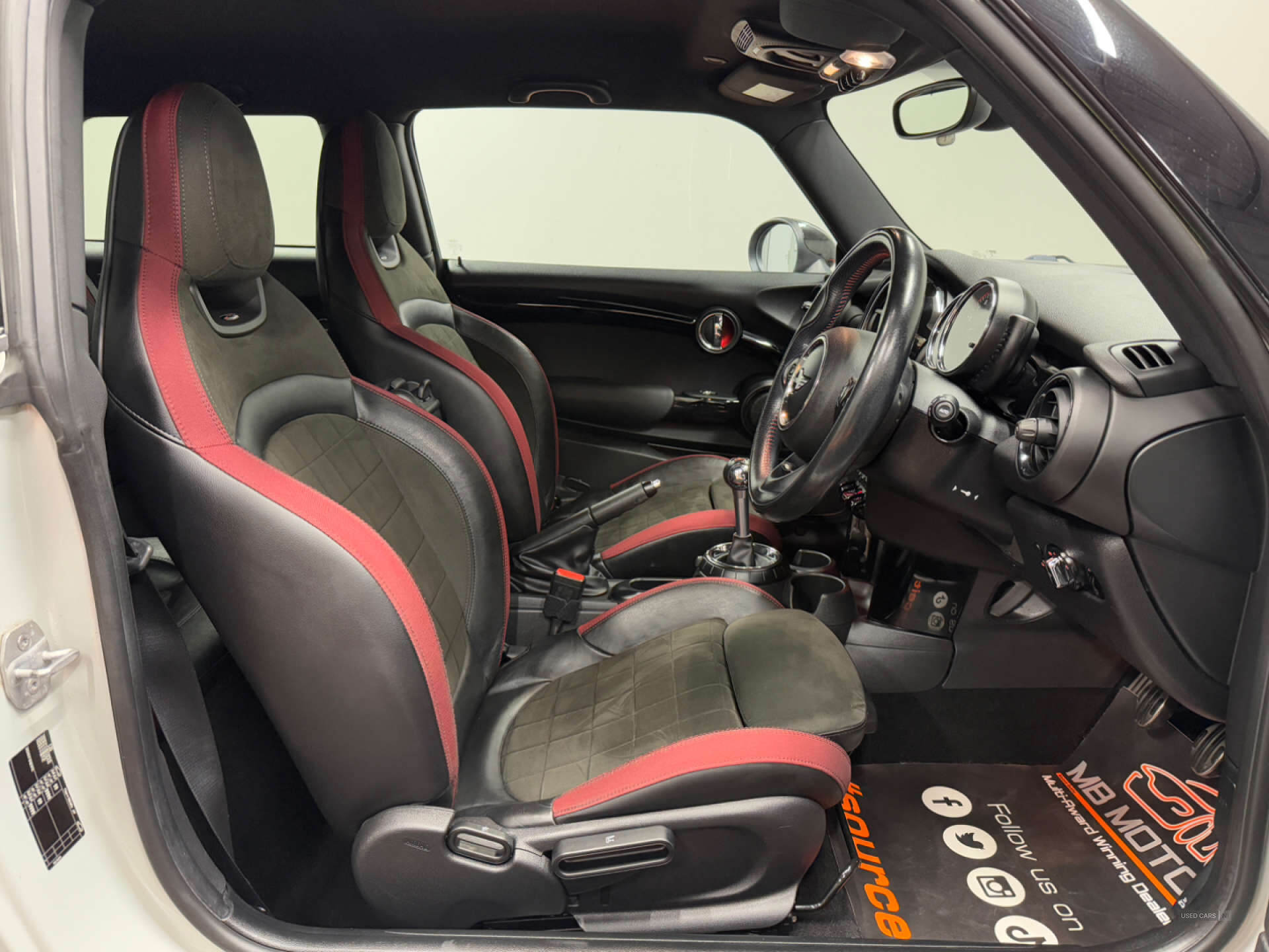 Oct 2015 MINI Hatch 2.0 John Cooper Works 3dr