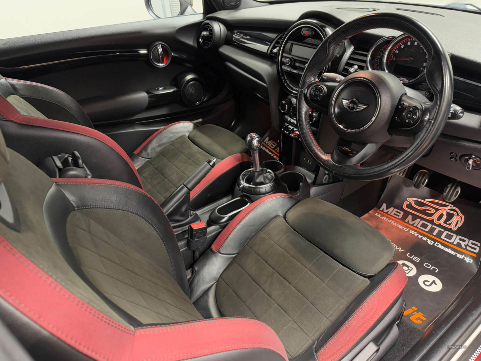 Oct 2015 MINI Hatch 2.0 John Cooper Works 3dr