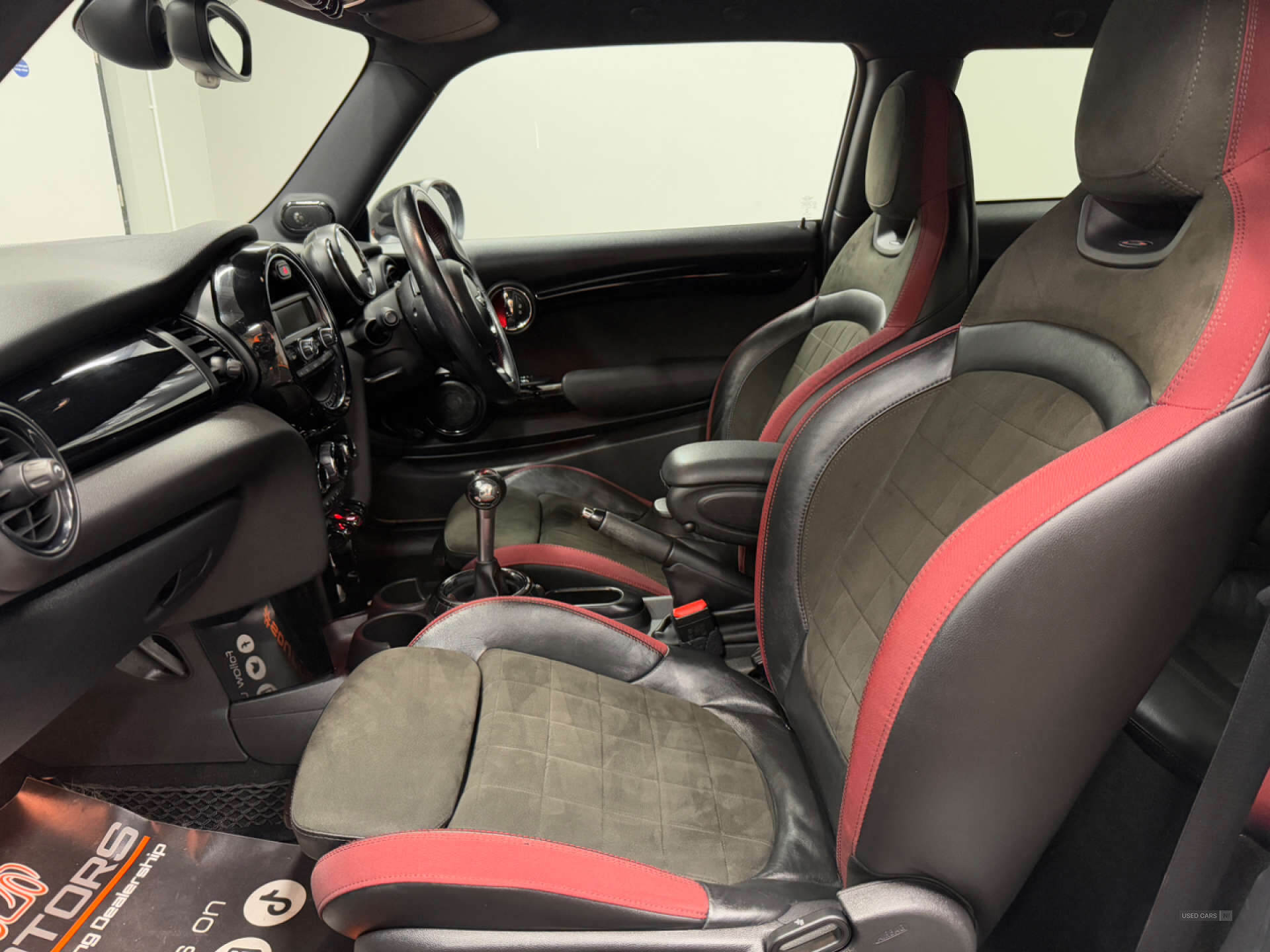 Oct 2015 MINI Hatch 2.0 John Cooper Works 3dr