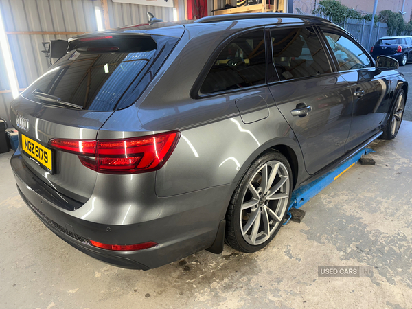 Audi A4 DIESEL AVANT in Down