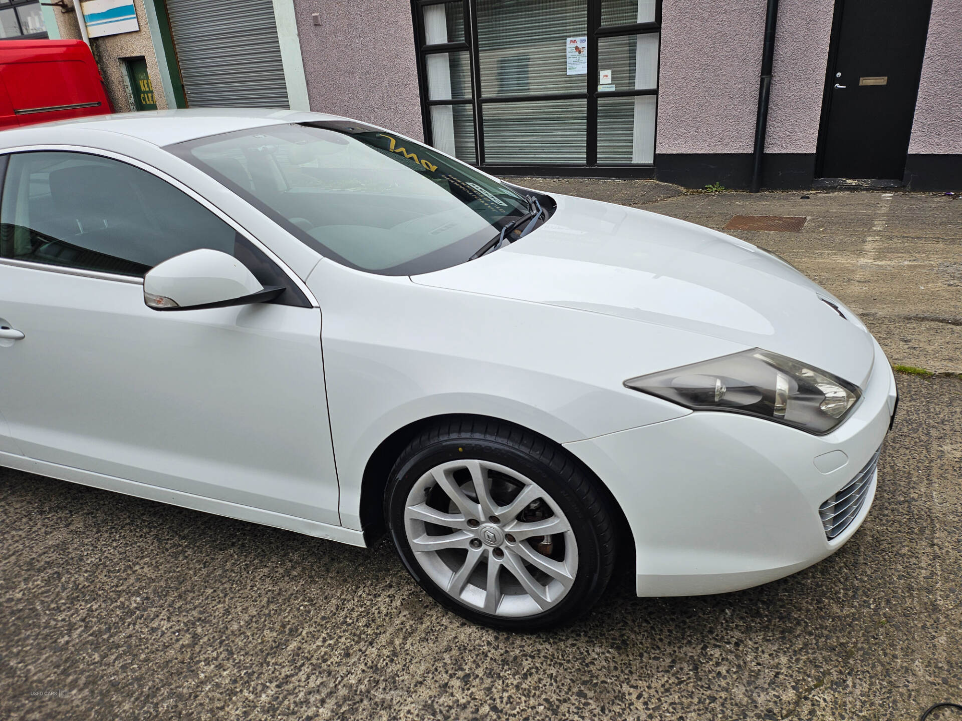 Apr 2010 Renault Laguna 2.0 dCi 150 TomTom Edition 3dr