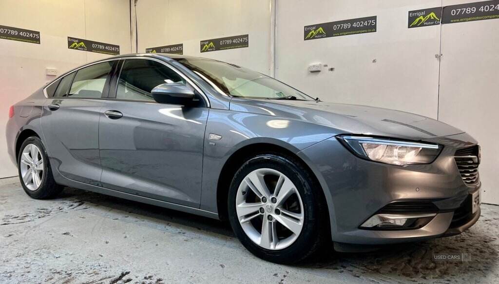 Mar 2020 Vauxhall Insignia 1.6 Turbo D ecoTec SRi Nav 5dr