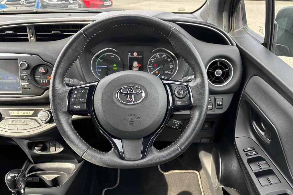 May 2017 Toyota Yaris 1.5 Hybrid Excel 5dr CVT