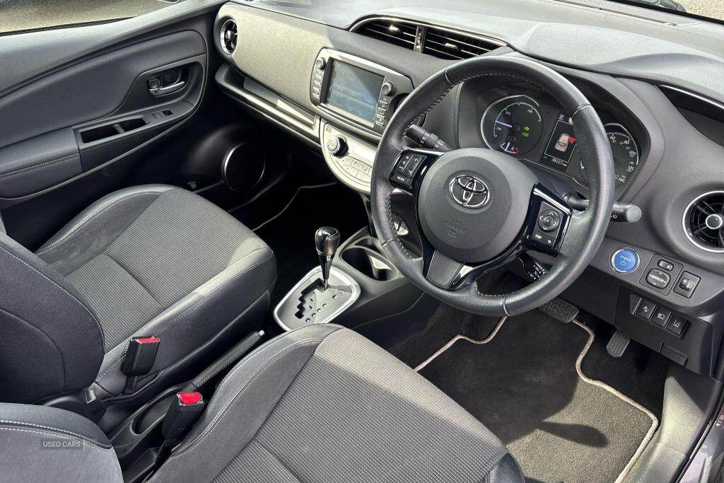 May 2017 Toyota Yaris 1.5 Hybrid Excel 5dr CVT
