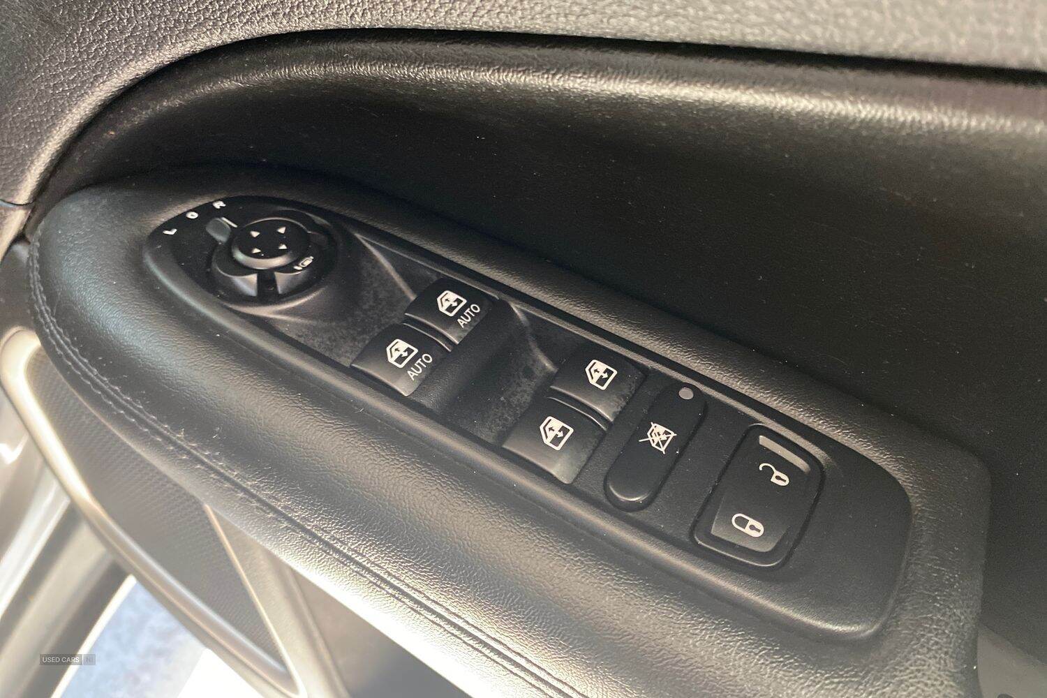 Oct 2019 Jeep Compass 1.4 Multiair 140 Night Eagle 5dr [2WD]