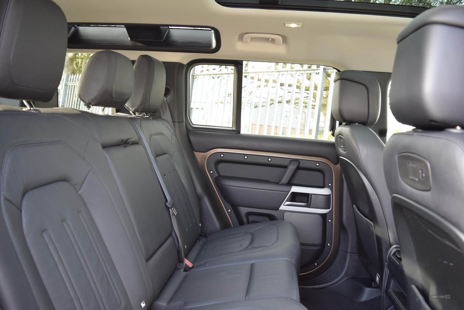  2021 Land Rover Defender 3.0 D300 HSE 110 5dr Auto