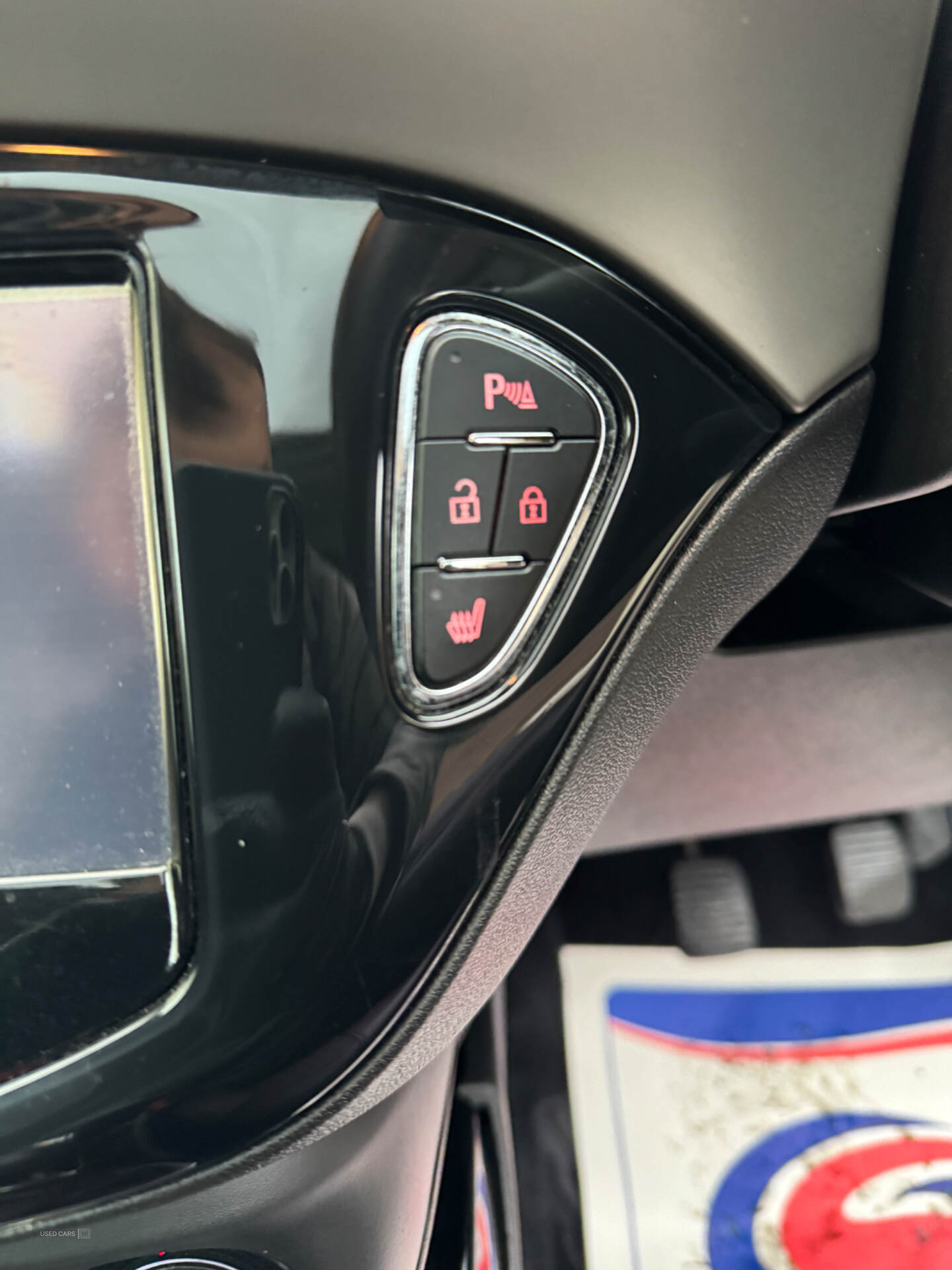 Sep 2015 Vauxhall Adam 1.2i ecoFLEX Glam 3dr [Start Stop]