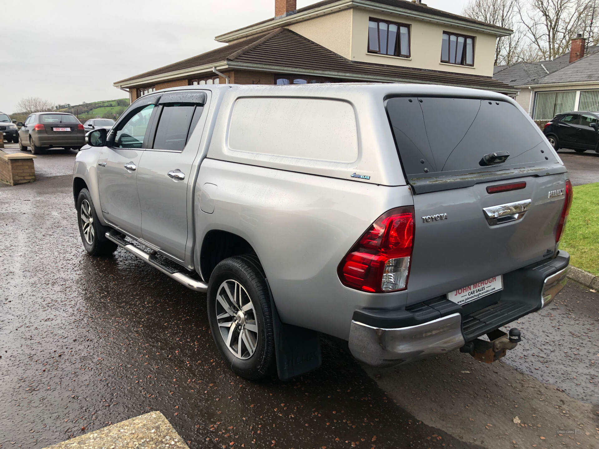 Jul 2016 Toyota Hilux Invincible D/Cab Pick Up 2.4 D-4D