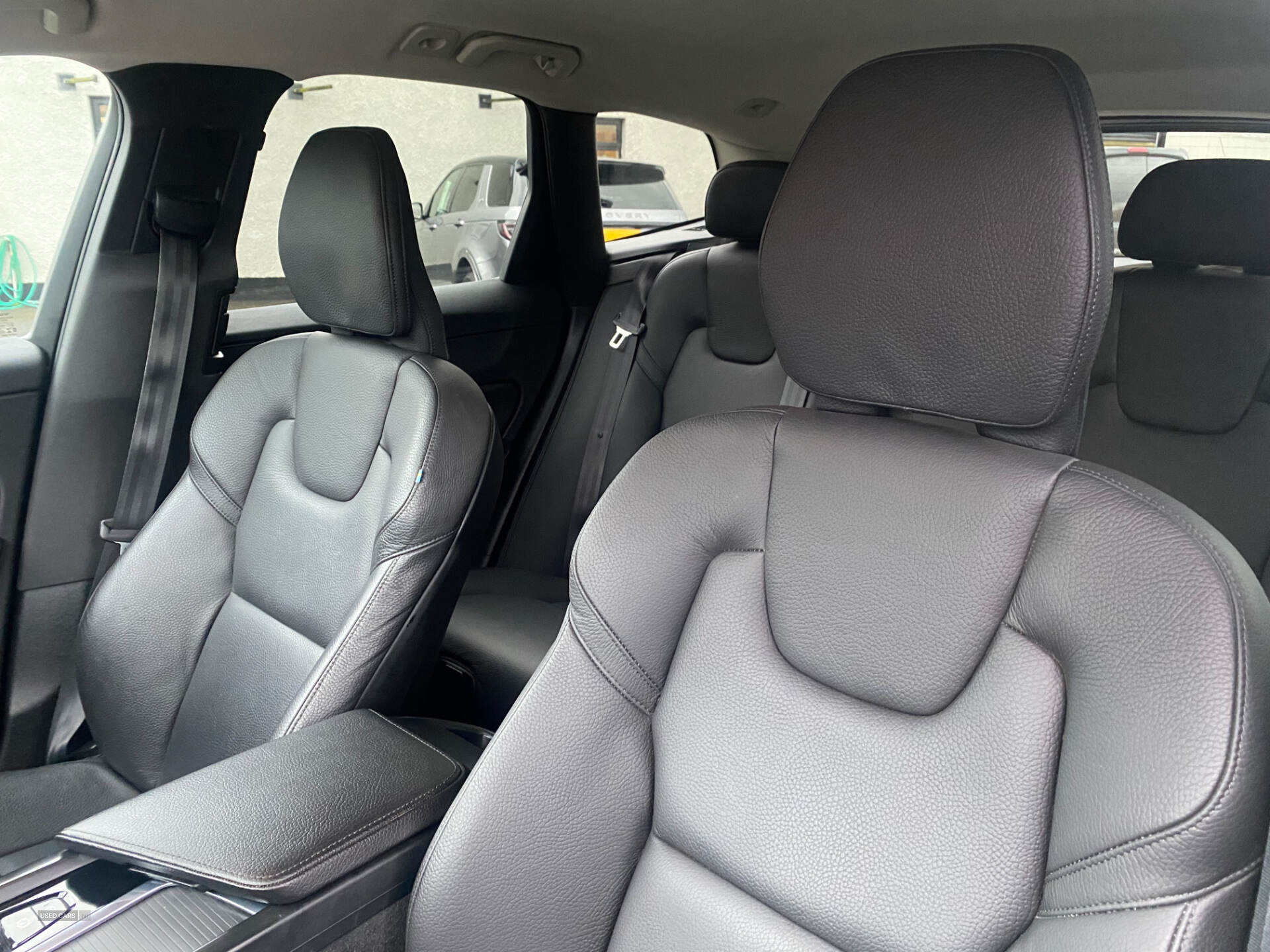 Apr 2022 Volvo XC60 2.0 B4D Momentum 5dr AWD Geartronic