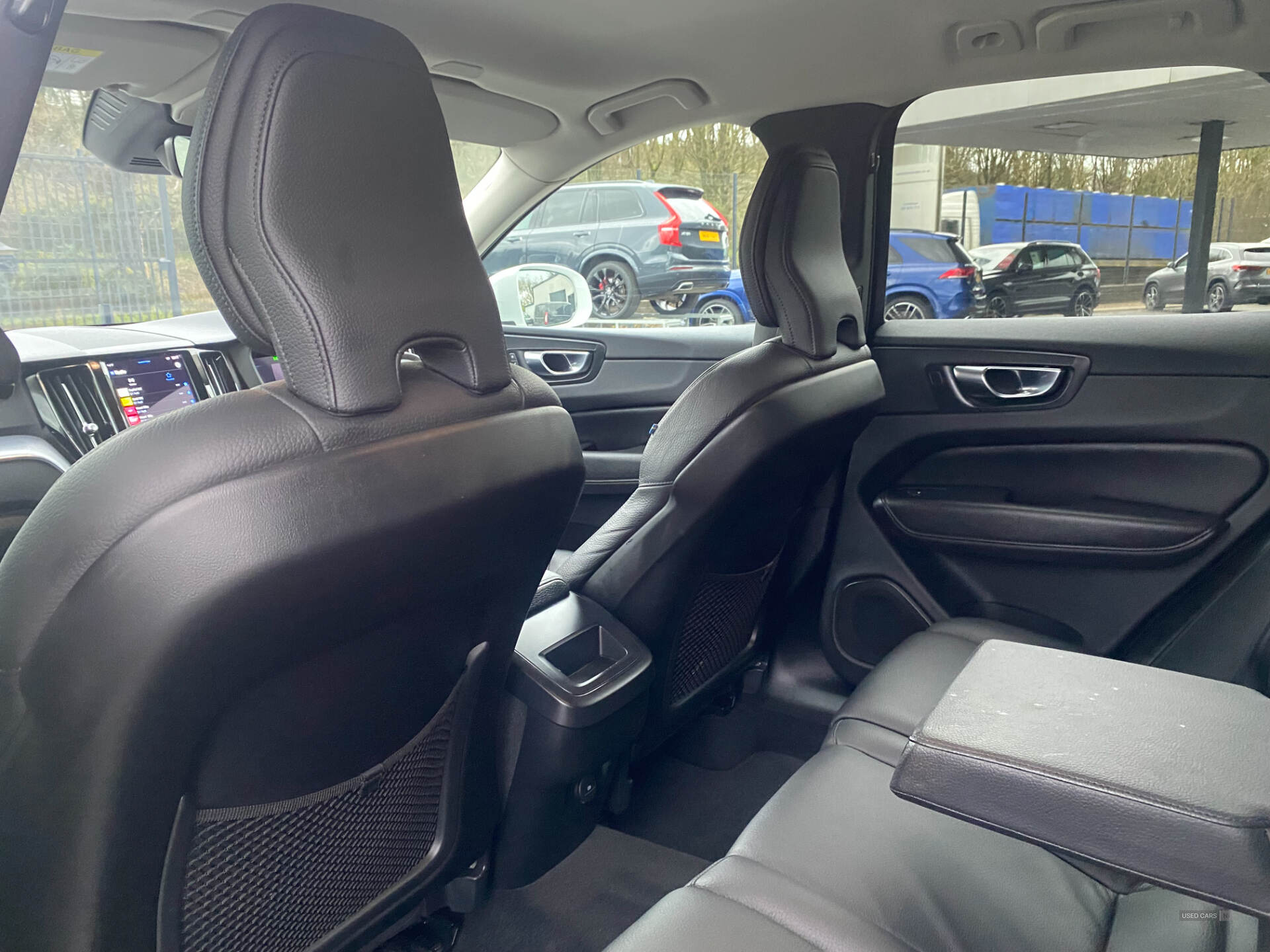 Apr 2022 Volvo XC60 2.0 B4D Momentum 5dr AWD Geartronic