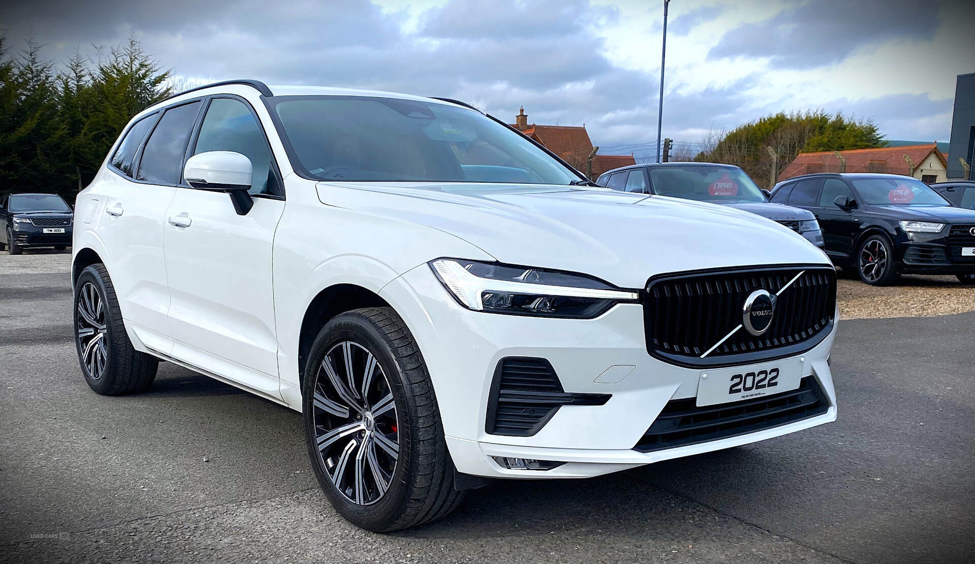 Apr 2022 Volvo XC60 2.0 B4D Momentum 5dr AWD Geartronic