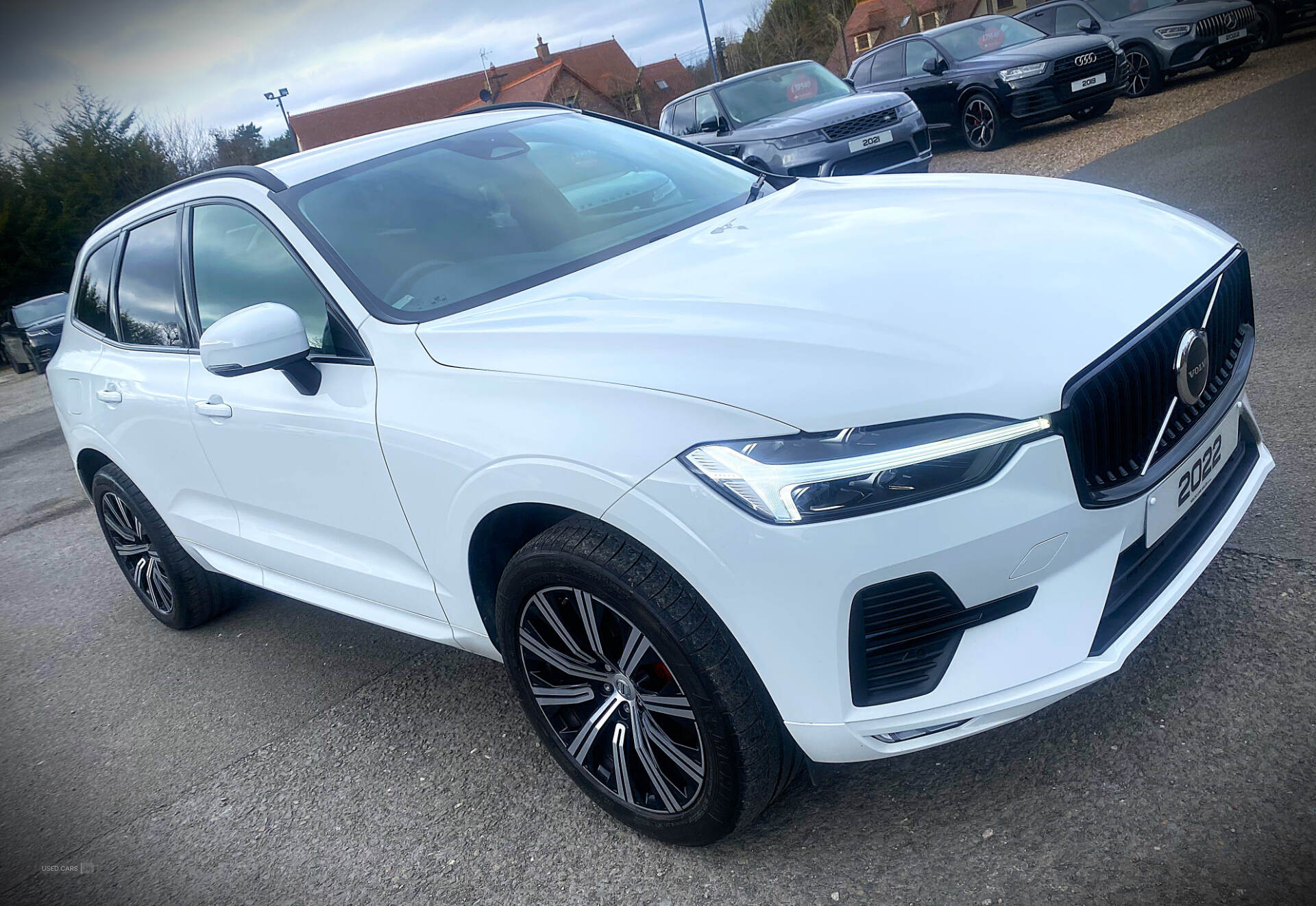 Apr 2022 Volvo XC60 2.0 B4D Momentum 5dr AWD Geartronic
