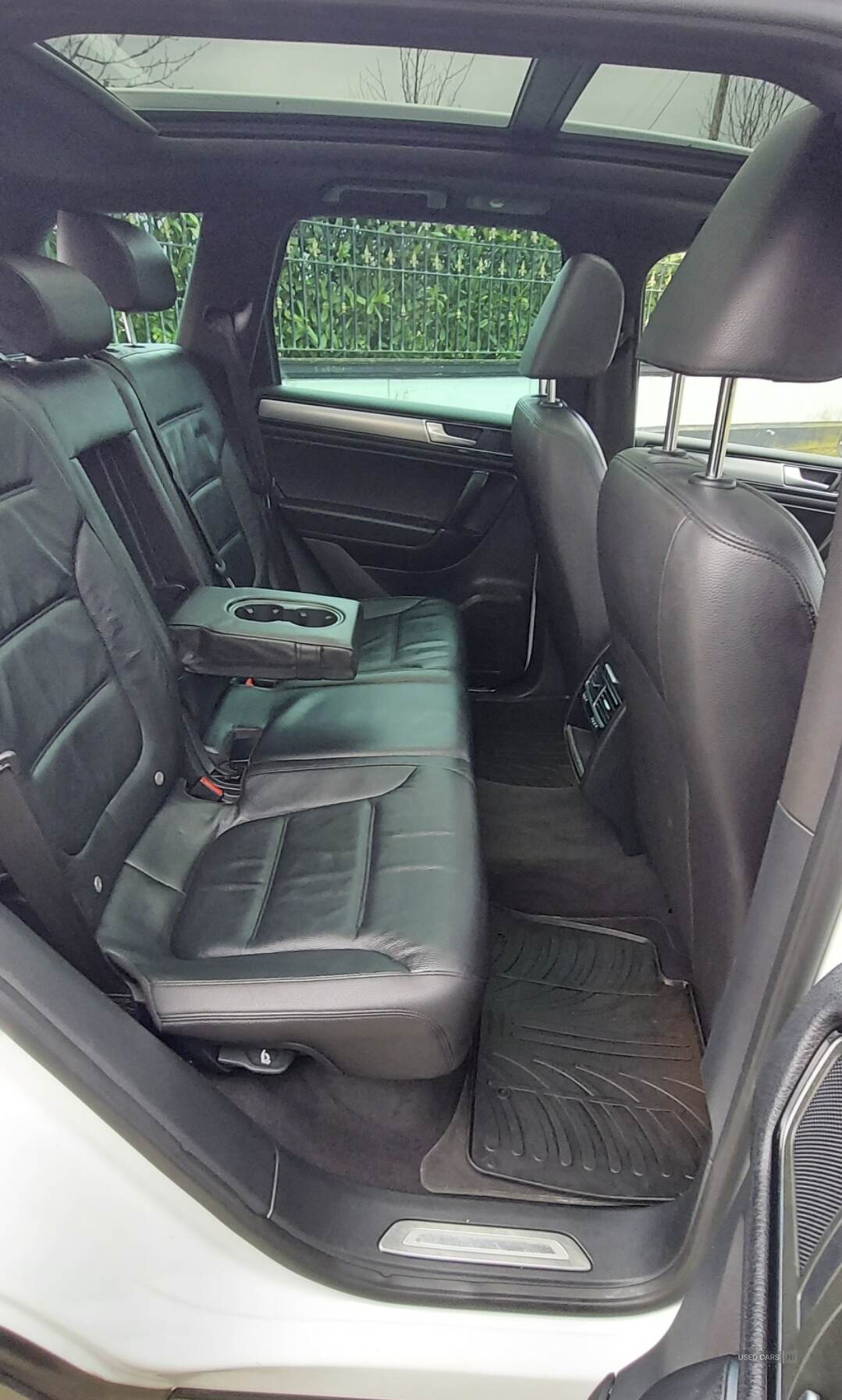 Jun 2015 Volkswagen Touareg 3.0 V6 TDI BlueMotion Tech 262 R-Line 5dr Tip Auto
