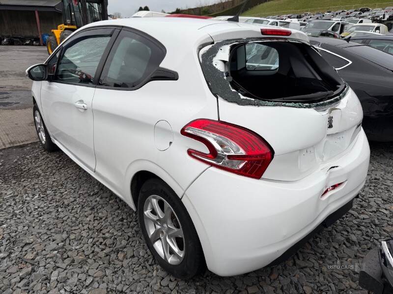  2015 Peugeot 208 ACTIVE