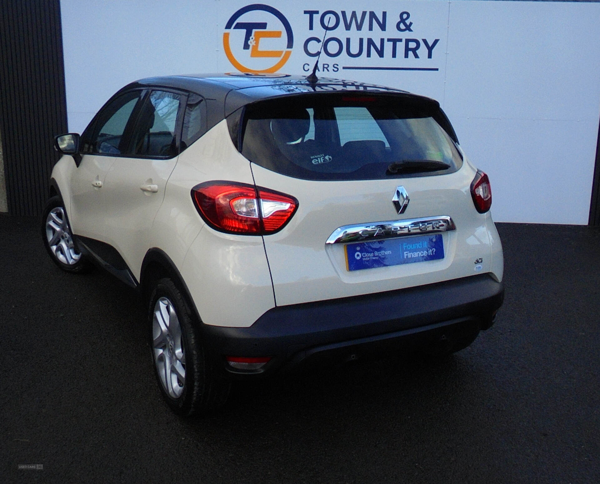 Renault Captur DIESEL HATCHBACK in Antrim