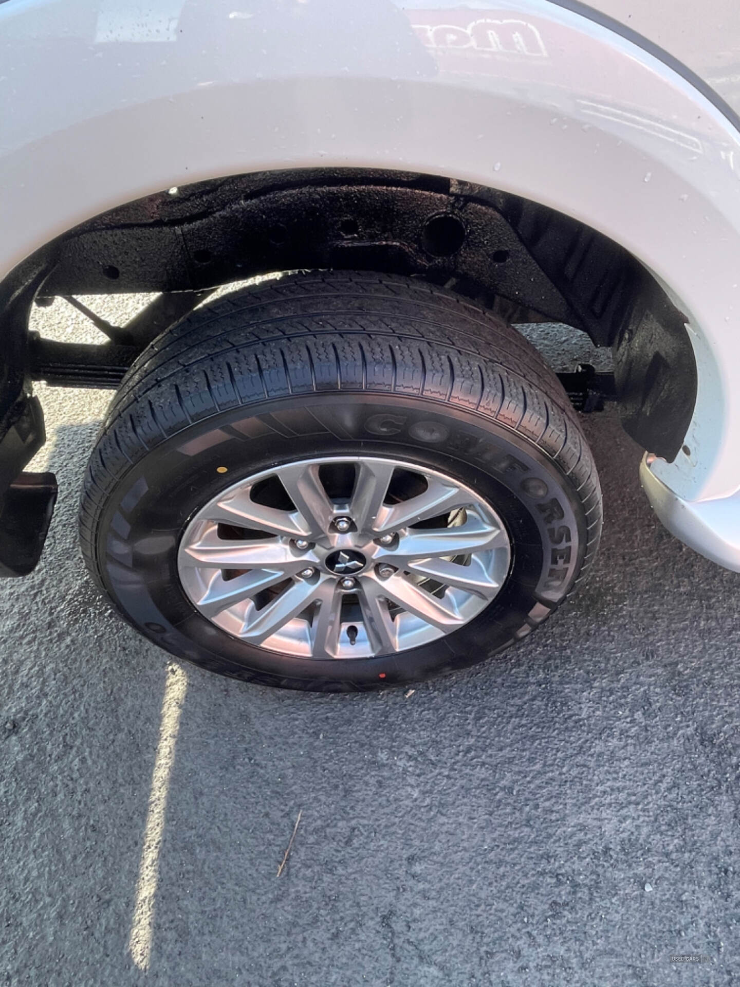 Jan 2017 Mitsubishi L200 Double Cab DI-D 178 Barbarian 4WD