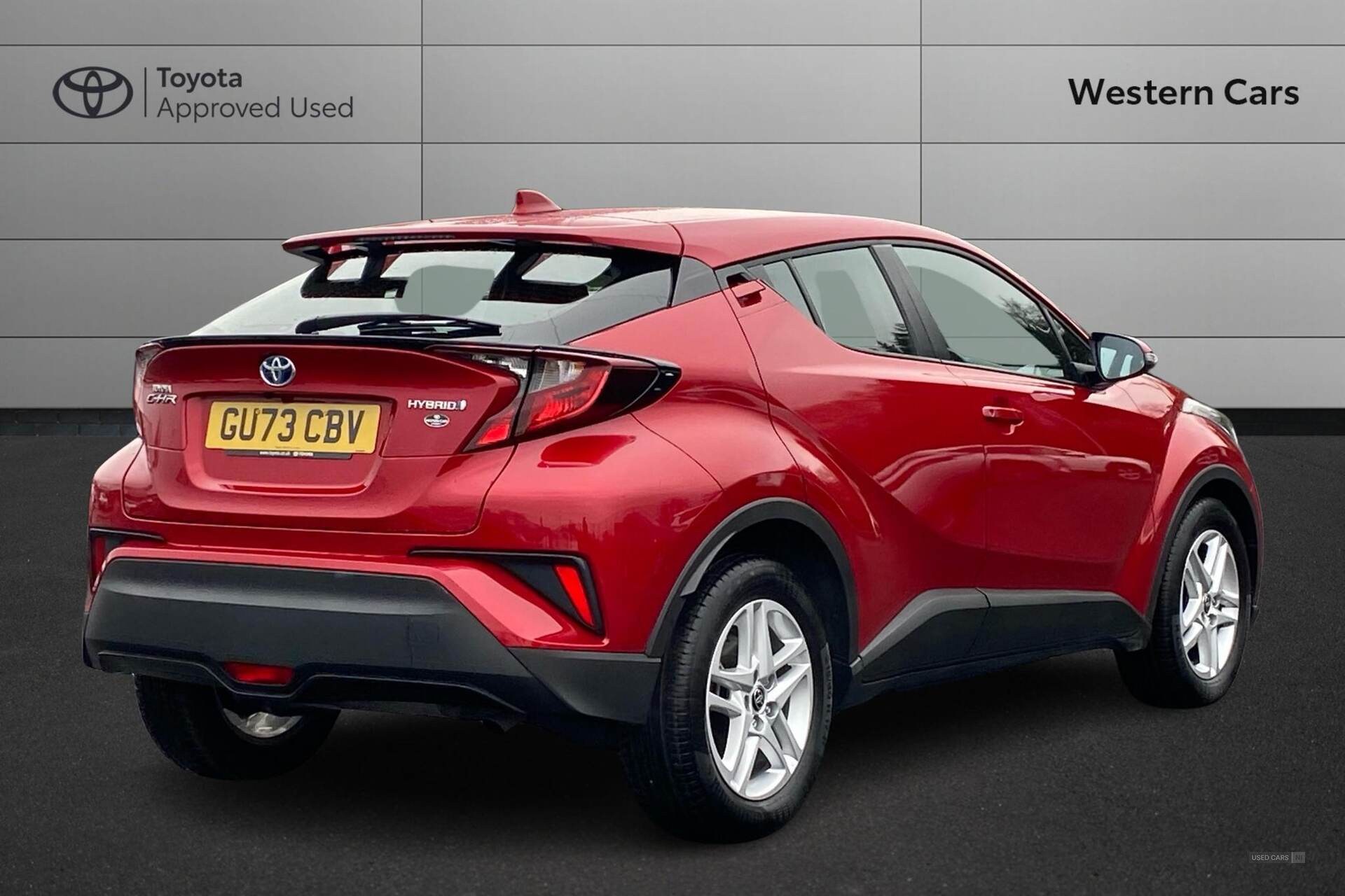 Oct 2023 Toyota C-HR 1.8 Hybrid Icon 5dr CVT