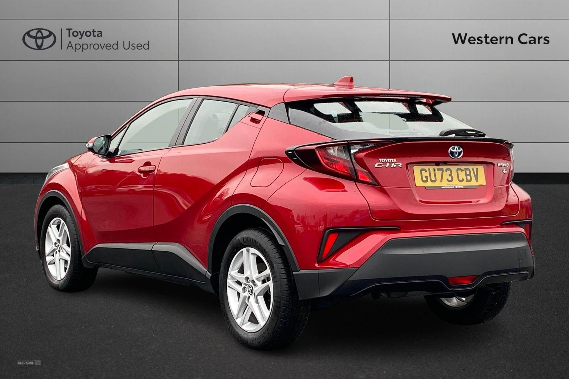 Oct 2023 Toyota C-HR 1.8 Hybrid Icon 5dr CVT