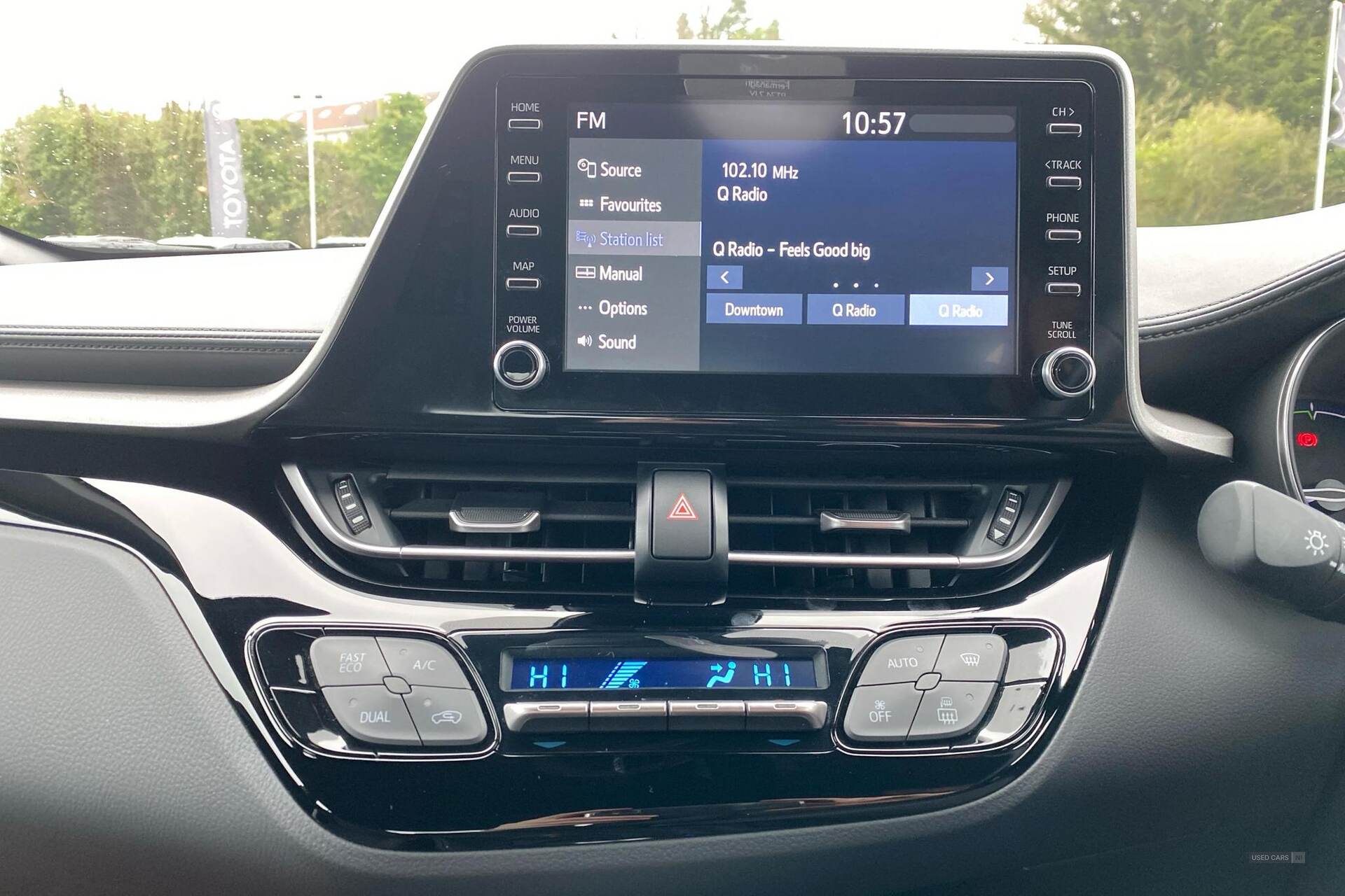 Oct 2023 Toyota C-HR 1.8 Hybrid Icon 5dr CVT