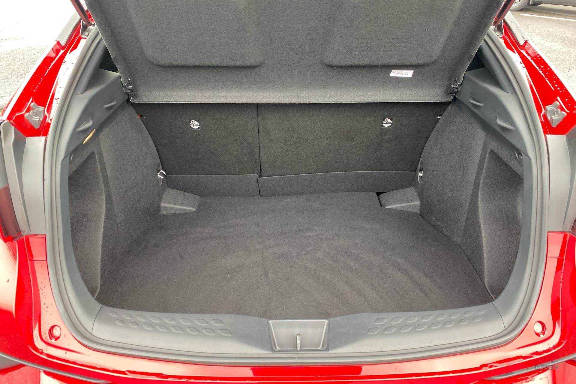 Oct 2023 Toyota C-HR 1.8 Hybrid Icon 5dr CVT